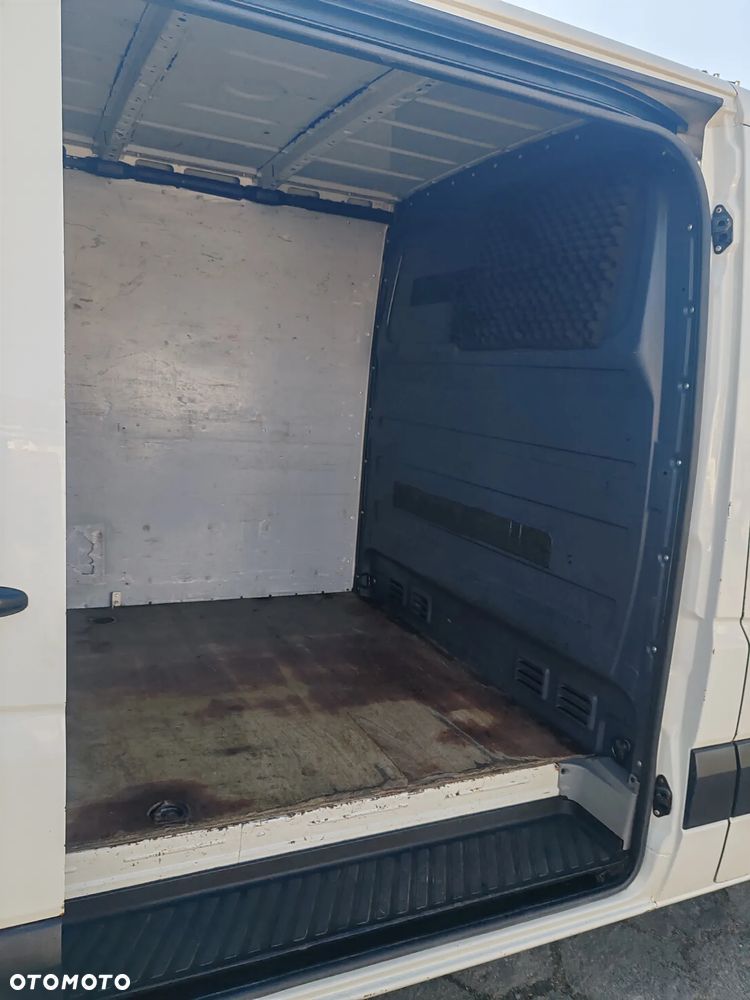 Volkswagen Crafter - 21