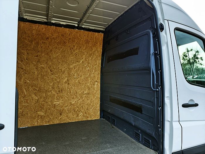 Volkswagen Crafter - 15