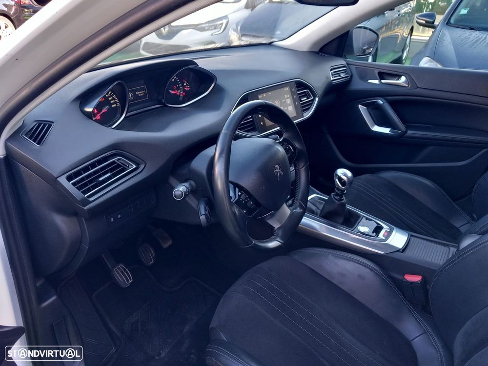 Peugeot 308 SW 2.0 HDi Active - 9