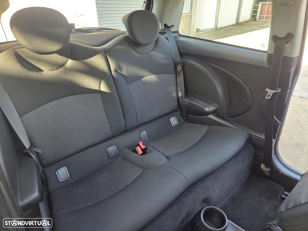 MINI 3 Portas One 1.4 - 13