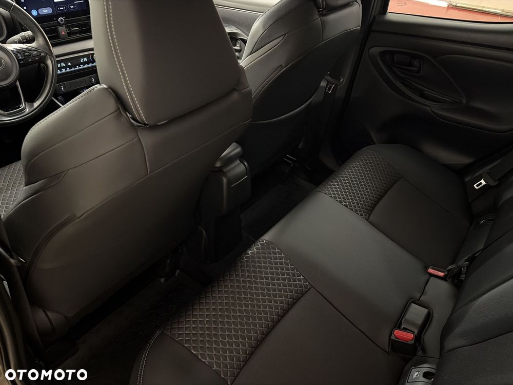Toyota Yaris Hybrid 1.5 Executive - 12