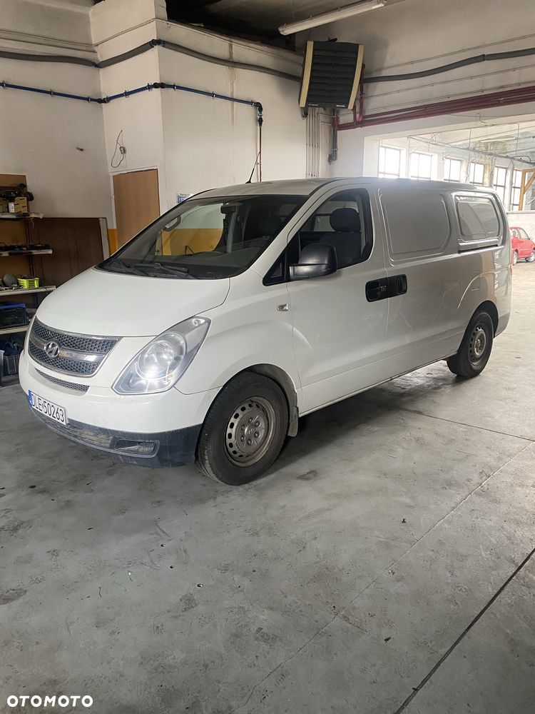 Hyundai H-1 - 2