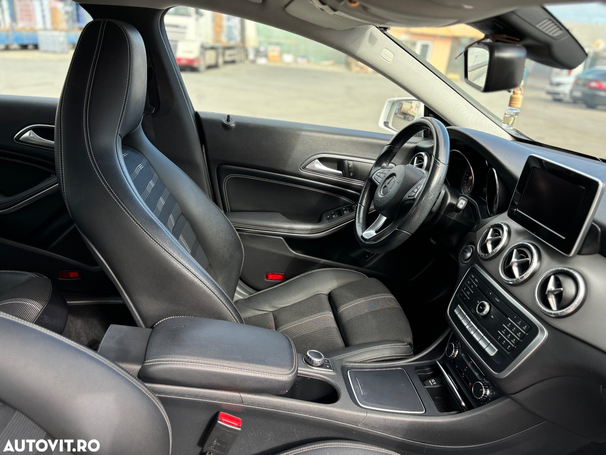 Mercedes-Benz CLA 200 d 4MATIC Aut. - 8
