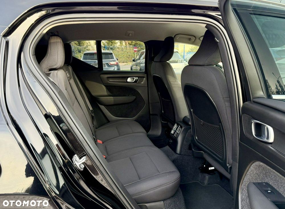 Volvo XC 40 T5 Twin Engine DKG Momentum Pro - 11