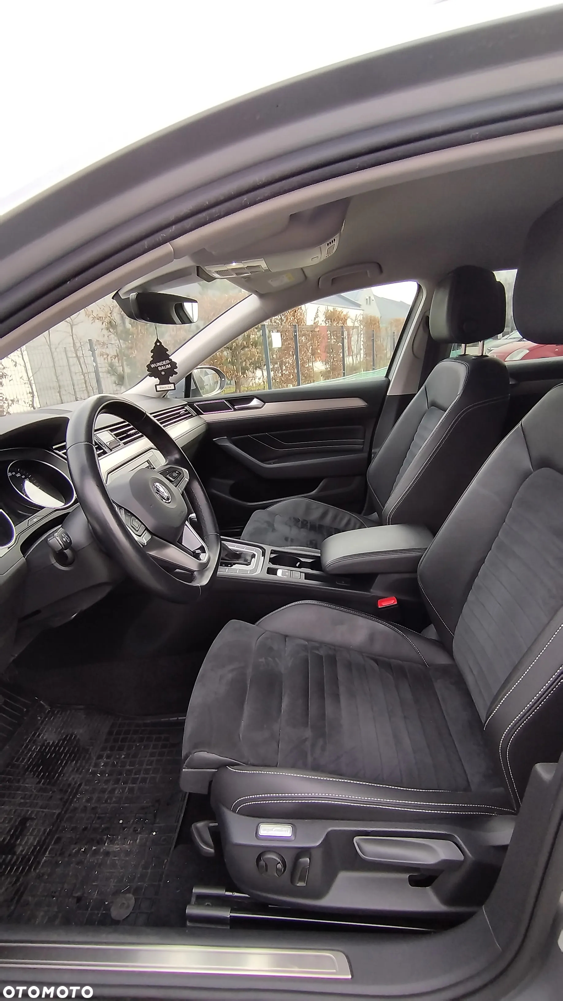Volkswagen Passat 2.0 TDI EVO Elegance DSG - 11