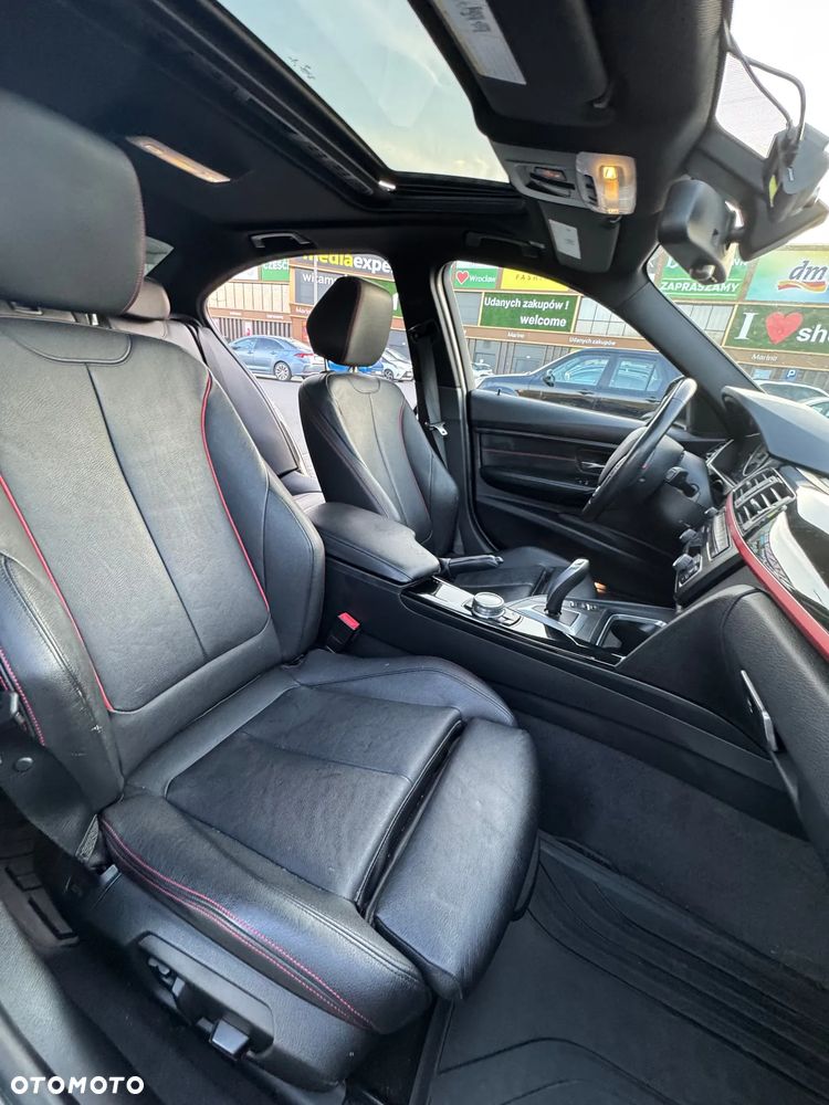 BMW Seria 3 328i xDrive Sport Line - 15