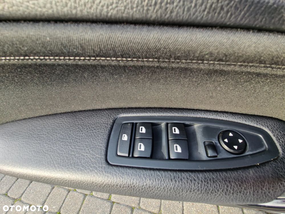 BMW Seria 1 118i - 14