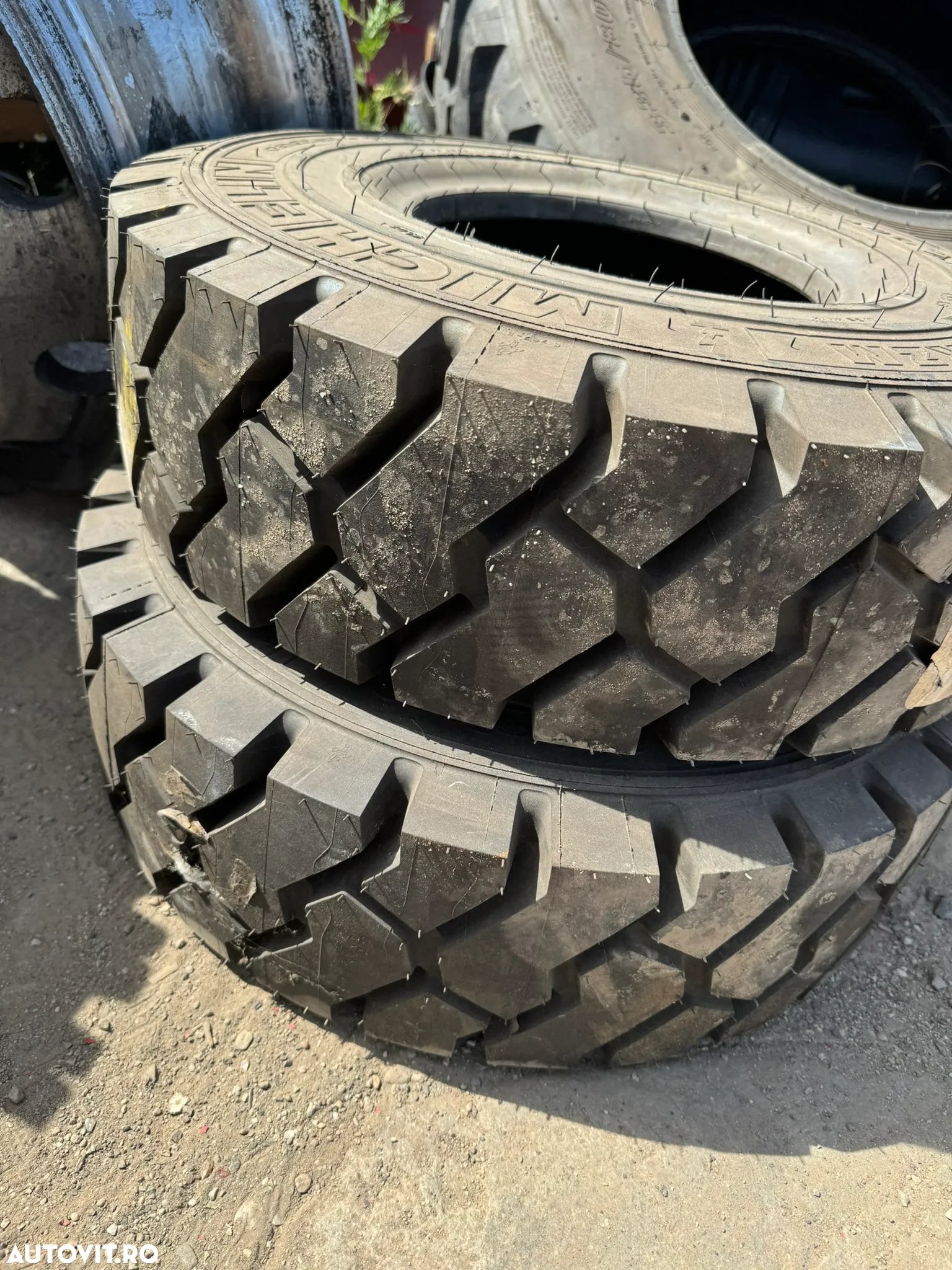 ANVELOPE STIVUITOR BOBCAT INDUSTRIALE  NOI r10 r12  CONTINENTAL - 8