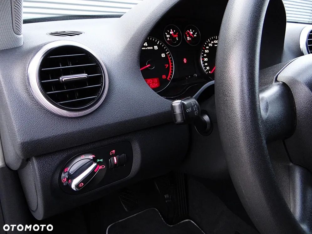 Audi A3 Sportback 1.6 Ambition - 30