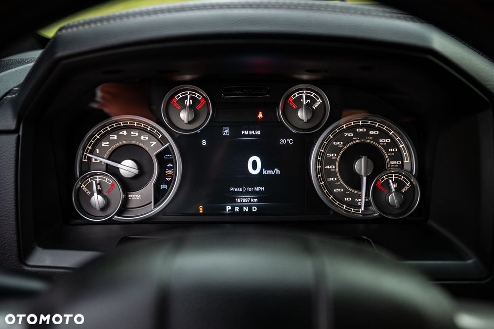 Dodge RAM 5.7 4x4 - 16