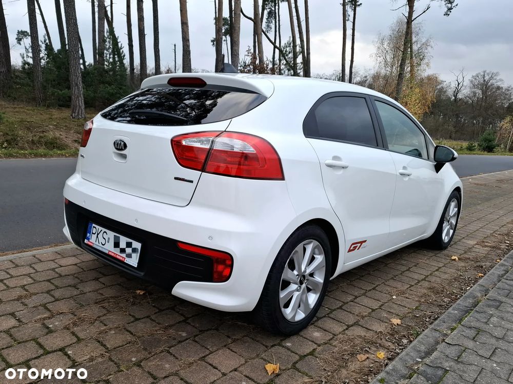 Kia Rio - 4