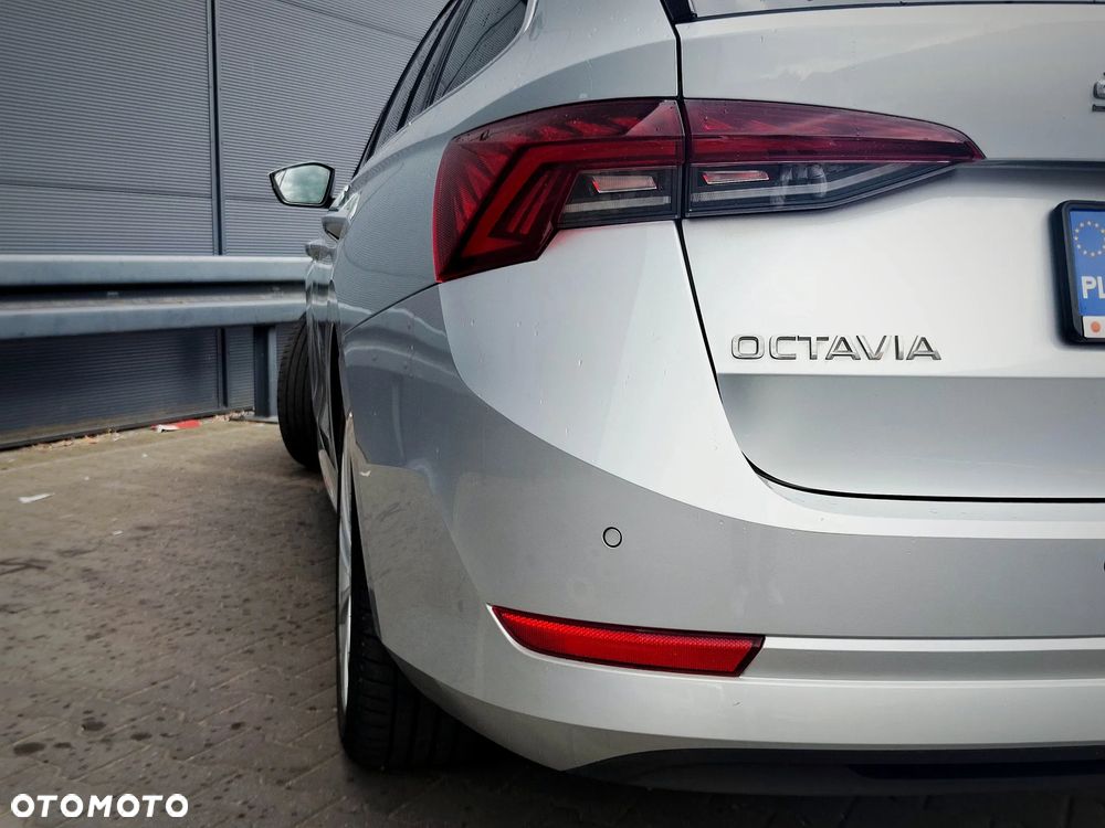 Skoda Octavia 1.5 TSI ACT Style - 17