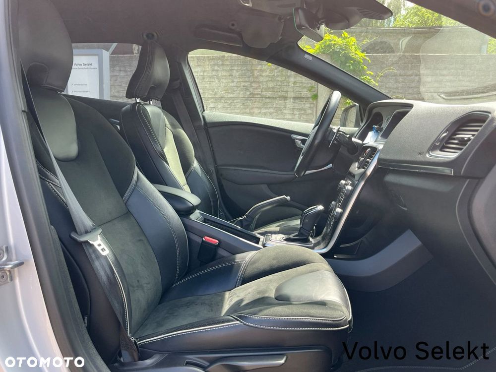 Volvo V40 - 14