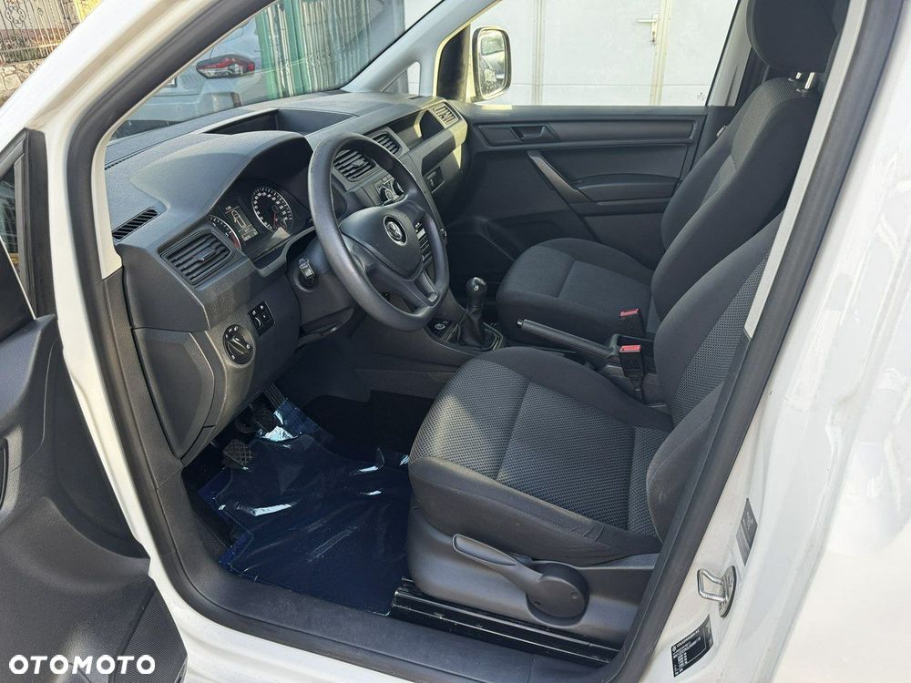 Volkswagen Caddy - 11