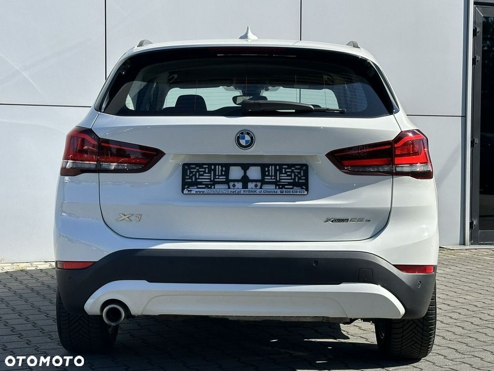 BMW X1 xDrive25e Advantage - 12