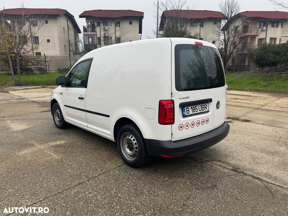 Volkswagen Caddy - 10