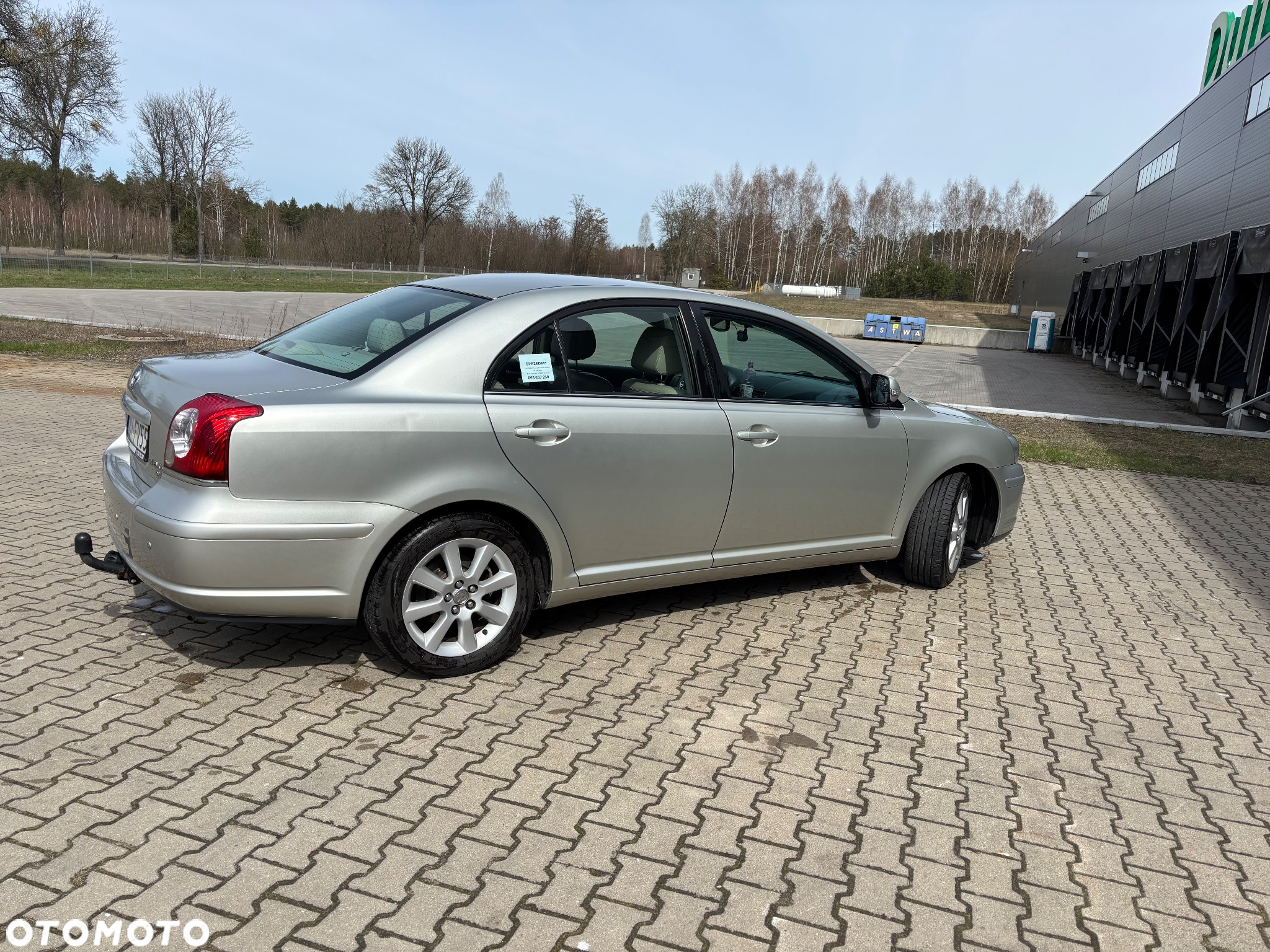 Toyota Avensis 2.0 D-4D Sol plus - 4