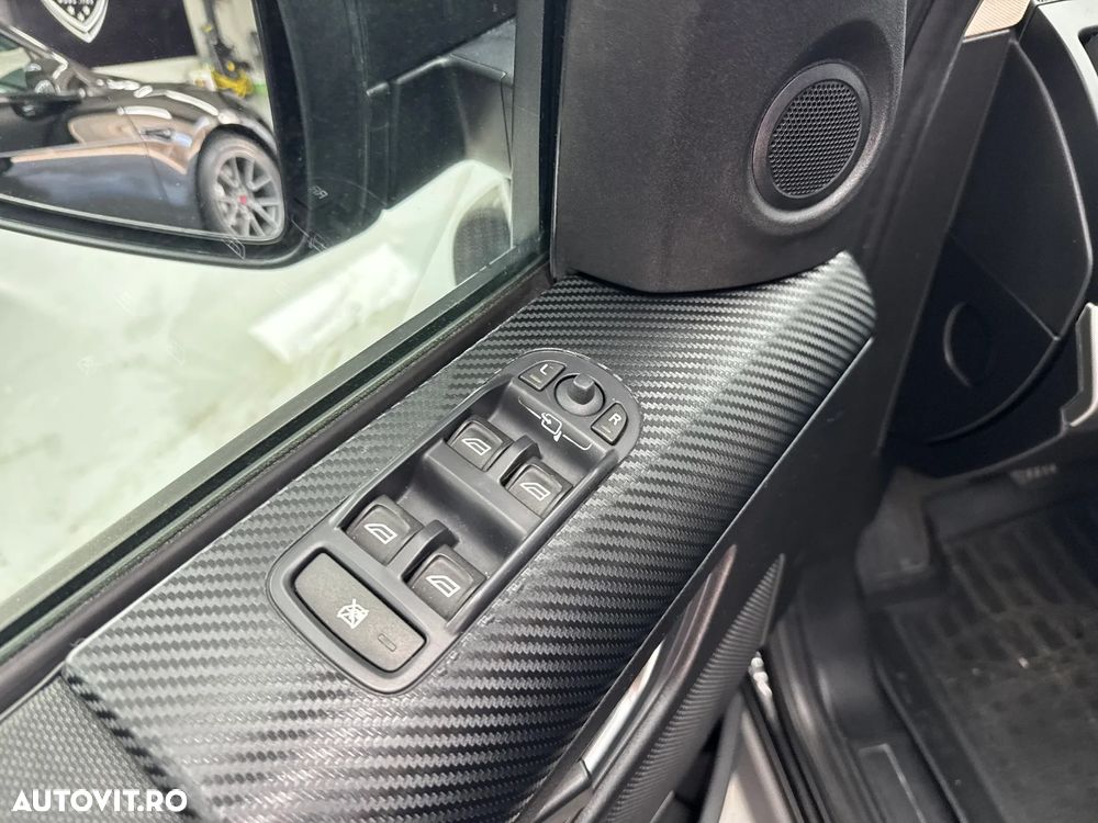 Land Rover Freelander 2 2.2L TD4 HSE - 22