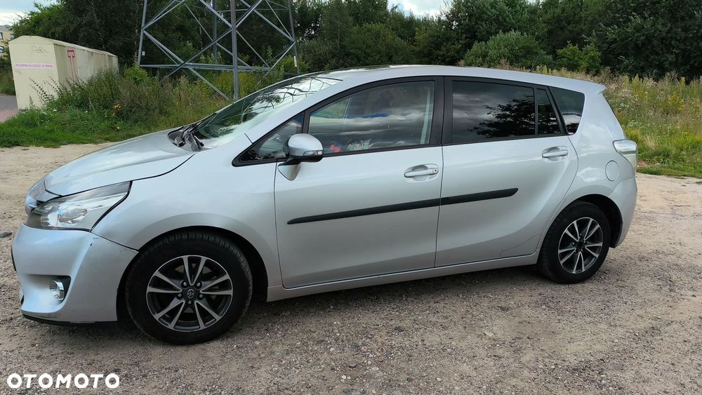 Toyota Verso - 5