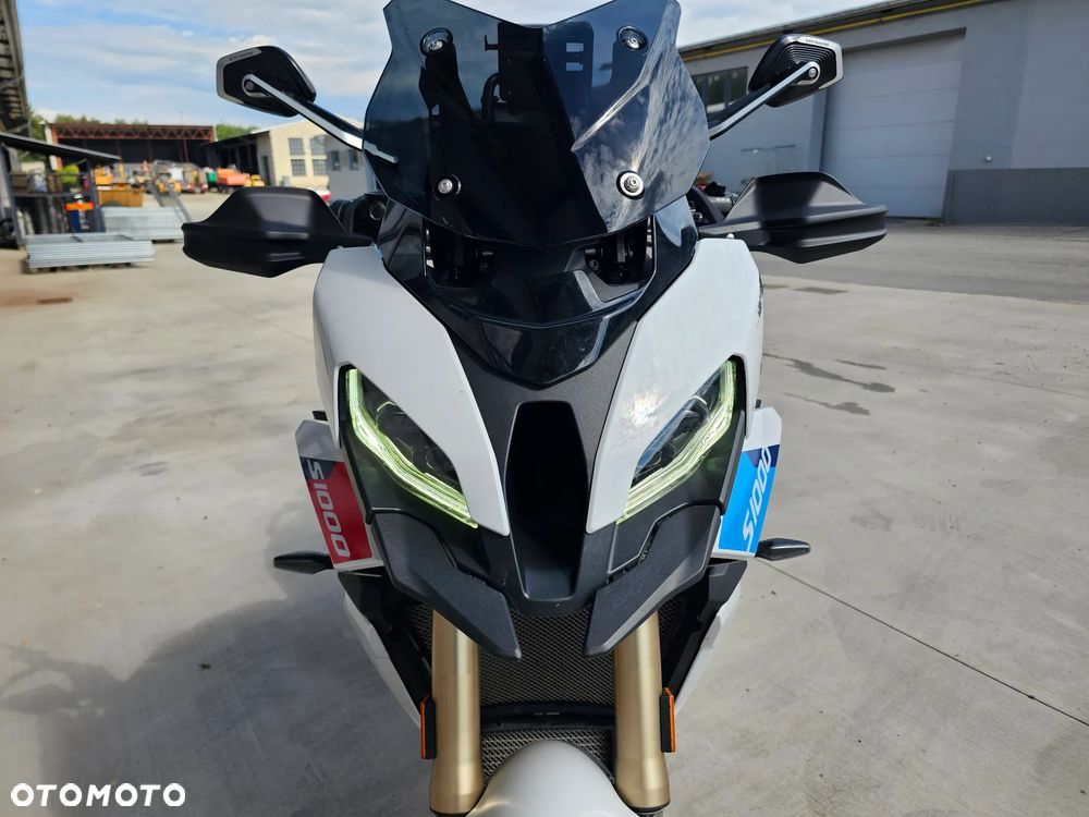 BMW XR - 2