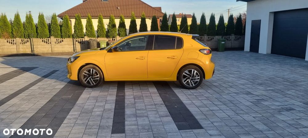 Peugeot 208 PureTech 100 EAT8 Allure - 4