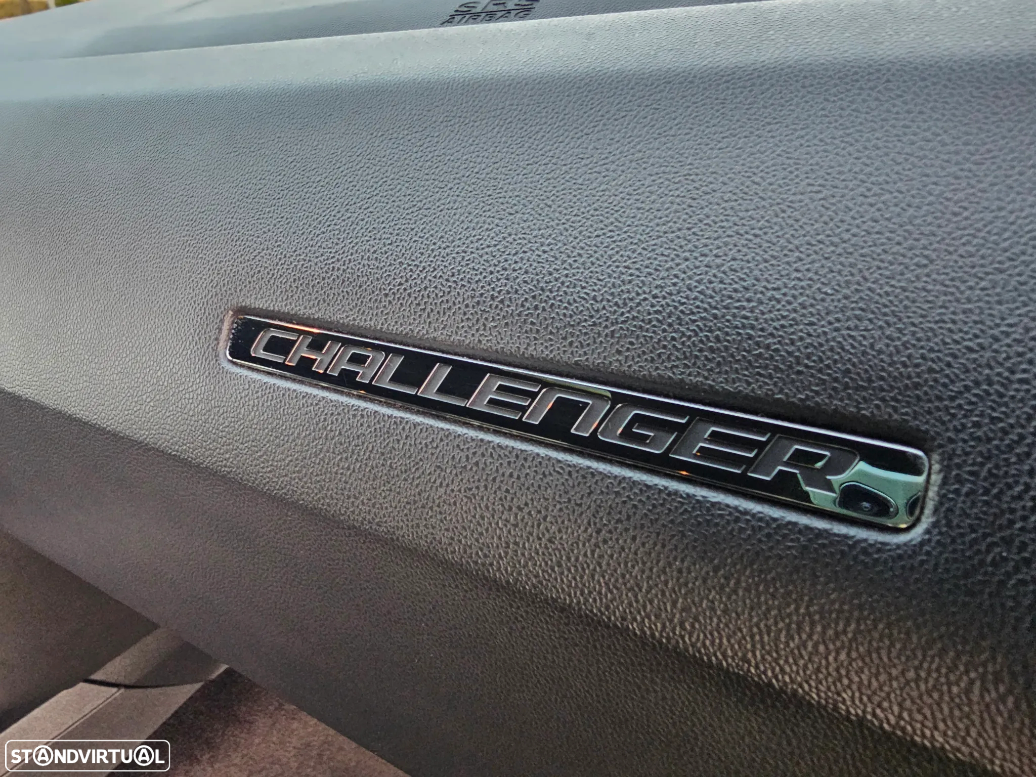 Dodge Challenger Auto R/T Plus - 16