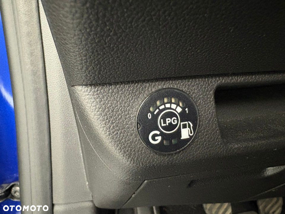 Renault Clio - 11