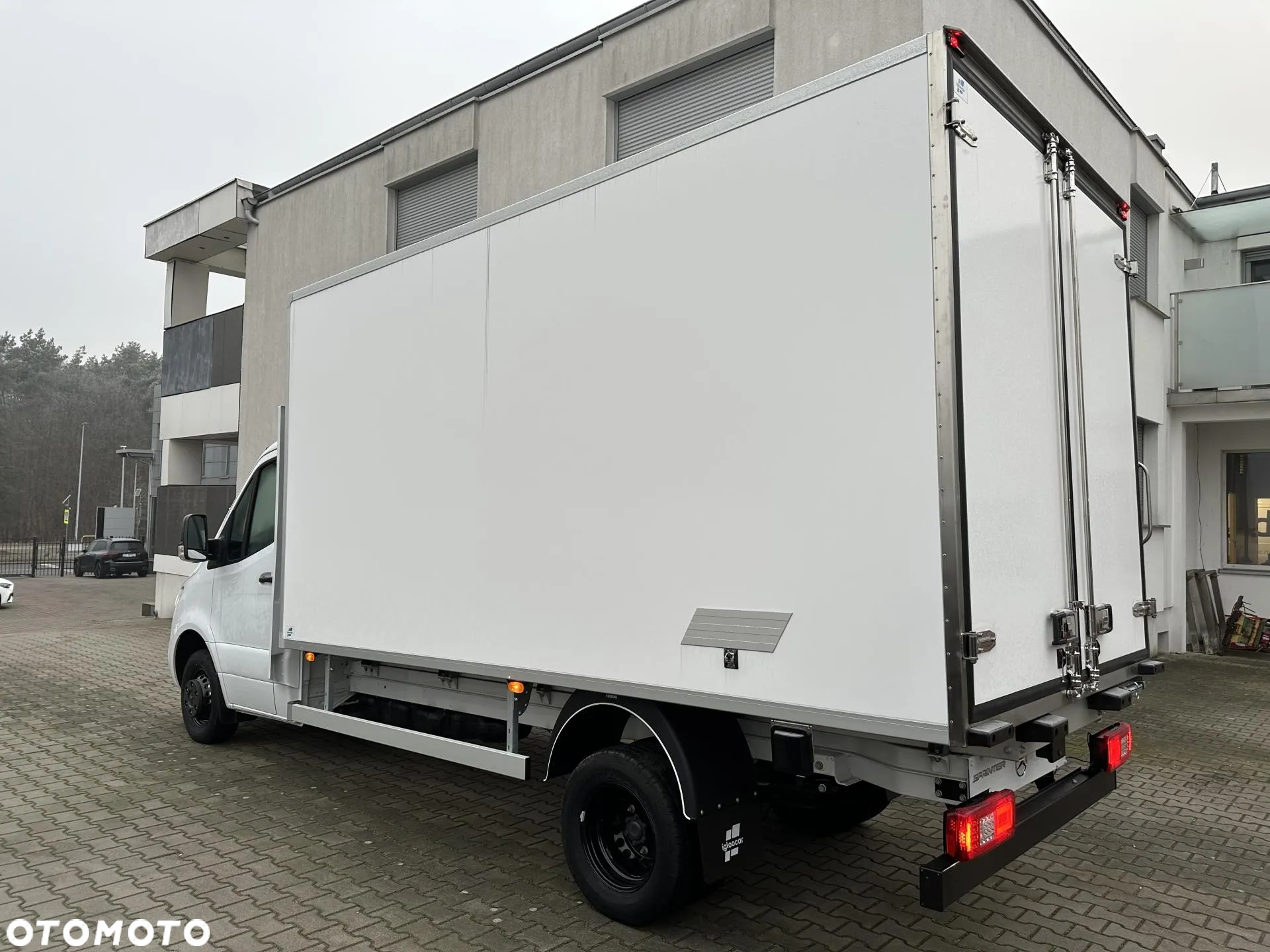 Mercedes-Benz Sprinter - 4