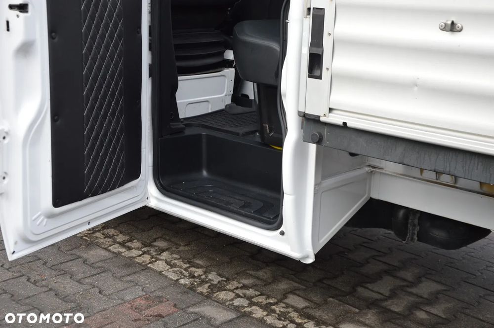 Mercedes-Benz SPRINTER DOKA 516 - 23