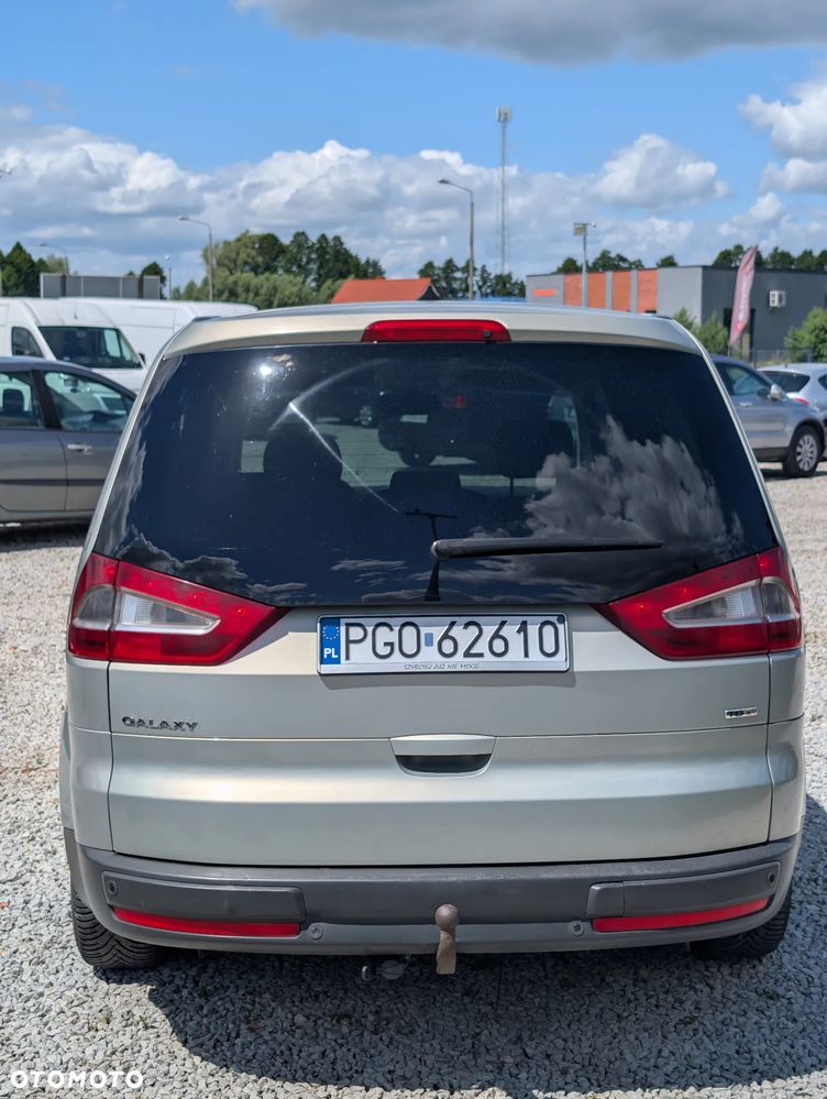 Ford Galaxy 2.2 TDCi Ghia - 8
