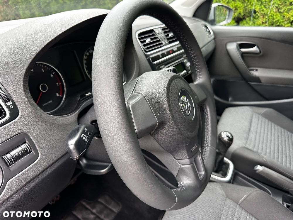 Volkswagen Polo - 17