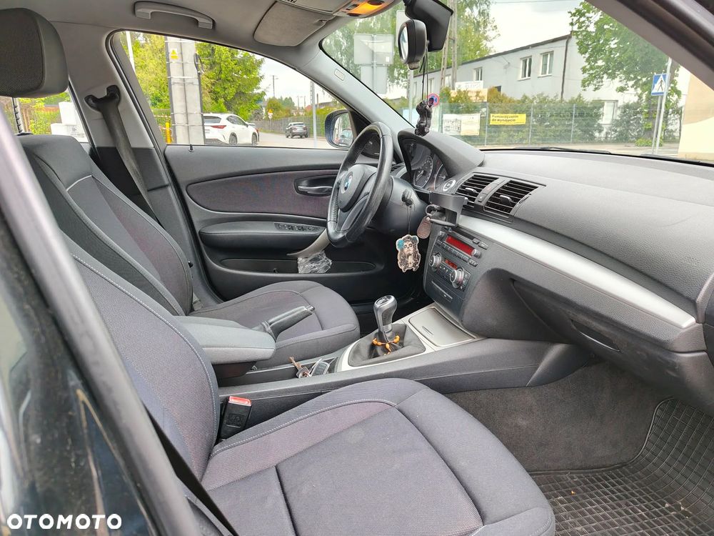 BMW Seria 1 120d DPF - 5