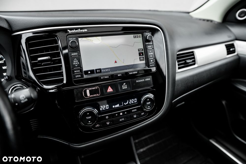 Mitsubishi Outlander 2.0 4WD Plus - 20