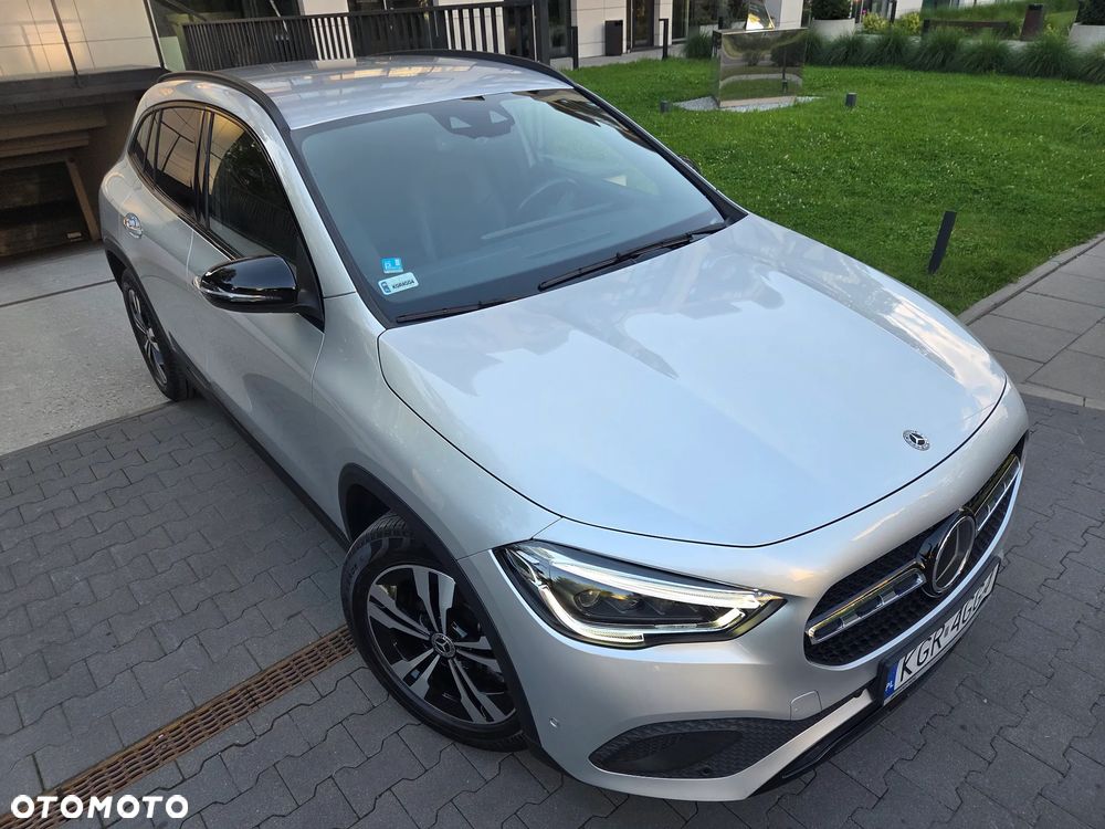 Mercedes-Benz GLA 250 4-Matic AMG Line - 14