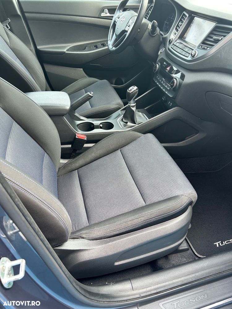 Hyundai Tucson blue 1.7 CRDi 2WD Advantage - 8