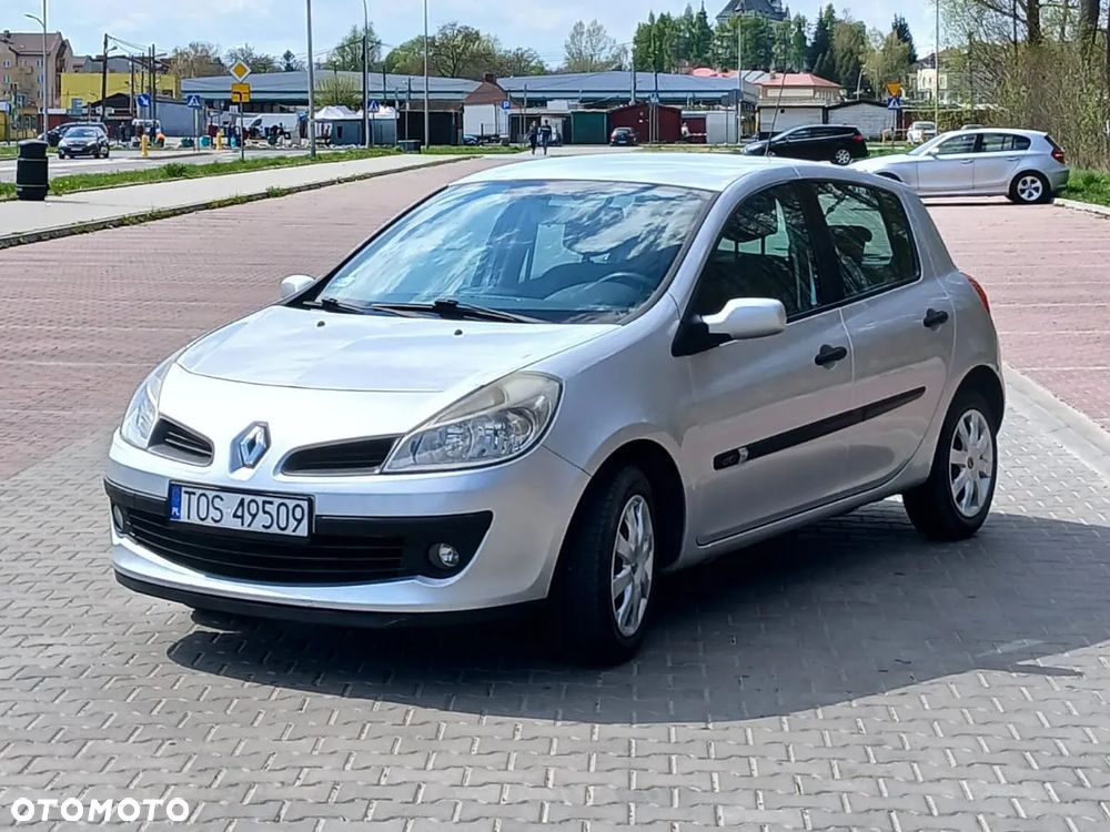 Renault Clio - 1