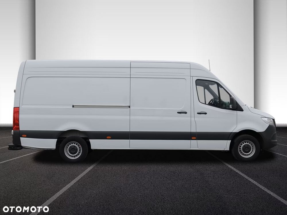 Mercedes-Benz Sprinter - 2