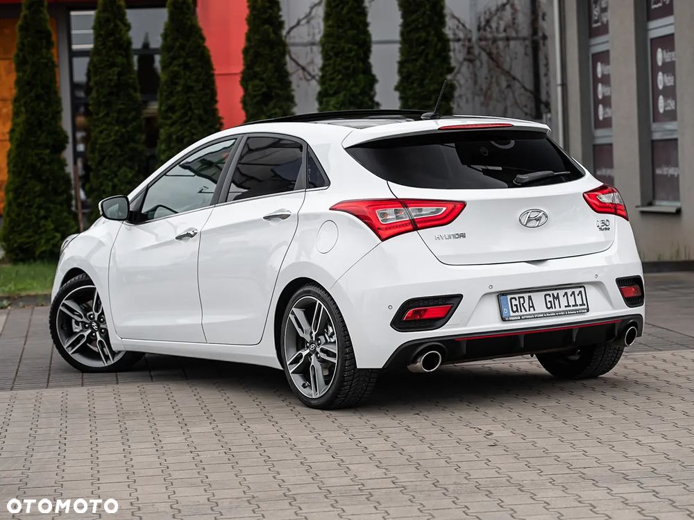Hyundai i30 1.6 T GDI Turbo - 9