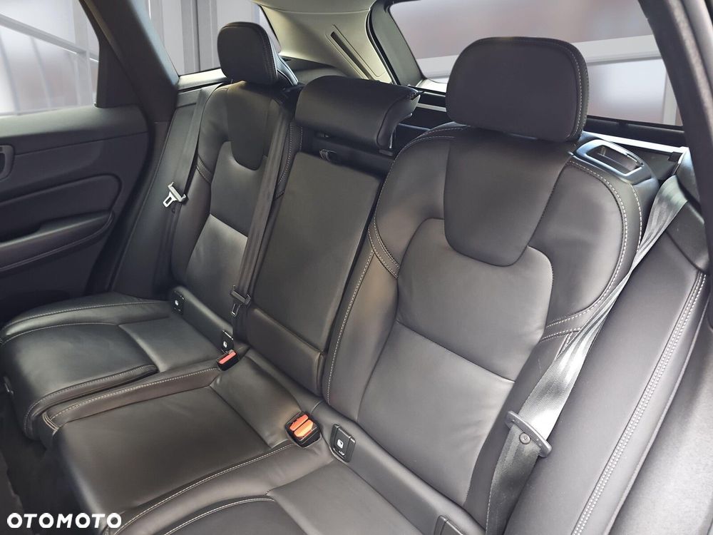 Volvo XC 60 B5 B AWD Inscription - 9