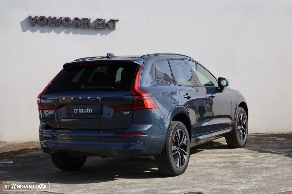 Volvo XC 60 2.0 T6 PHEV Core AWD - 3