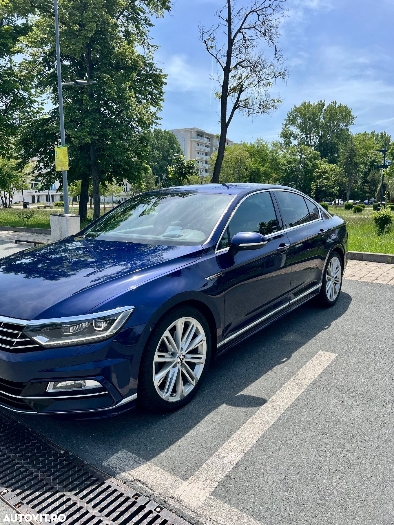Volkswagen Passat 2.0 TDI DSG 4Motion R Executive - 2