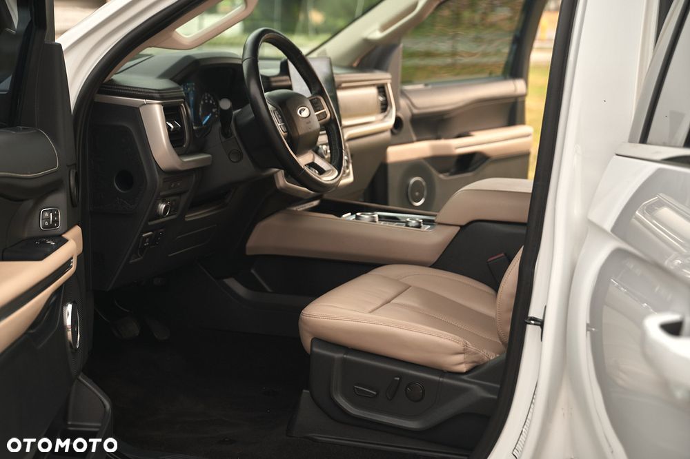 Ford Expedition - 19