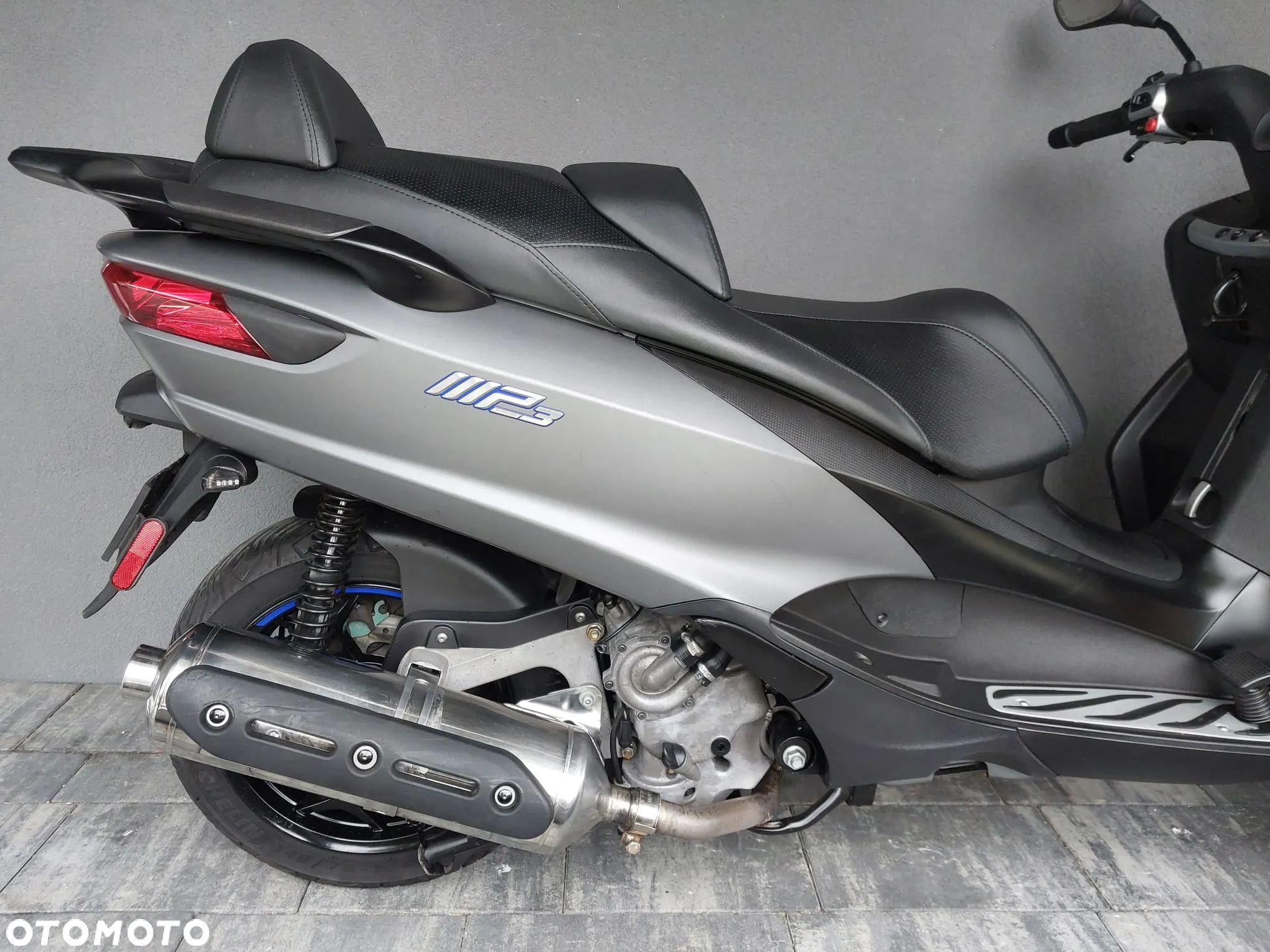 Piaggio MP-3 - 4