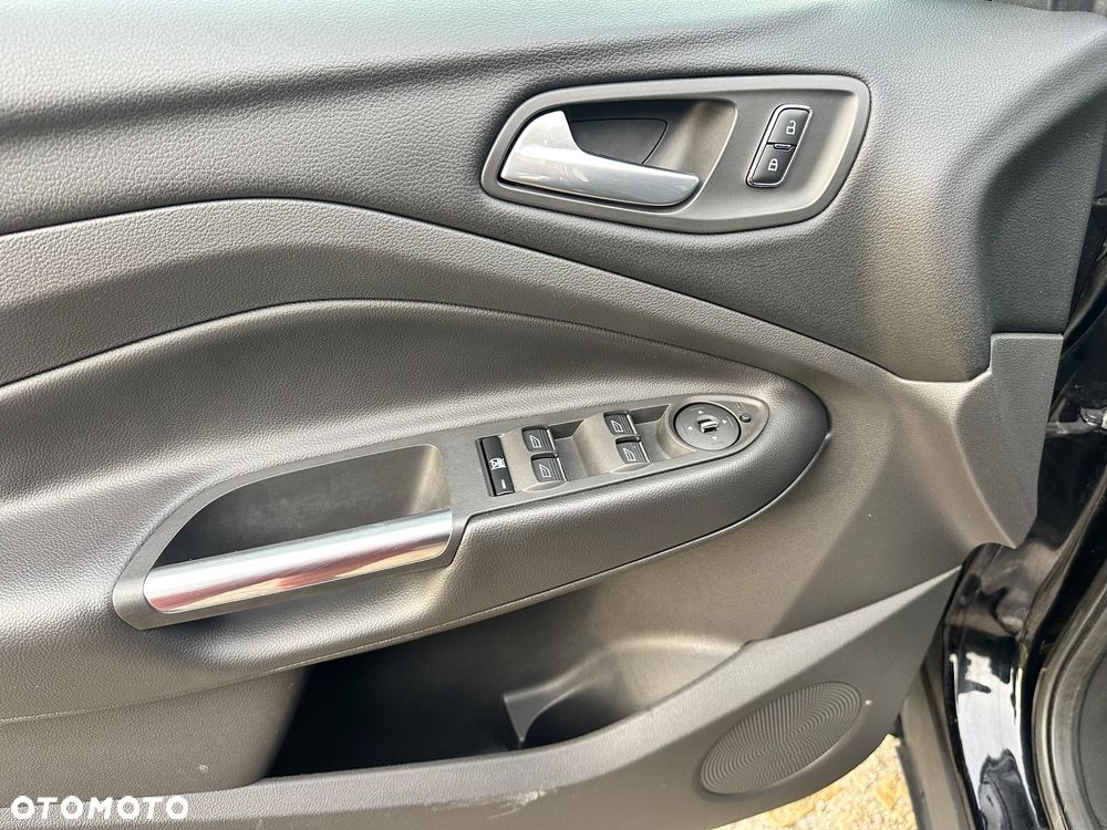 Ford Kuga 2.0 TDCi 4x4 Titanium - 19