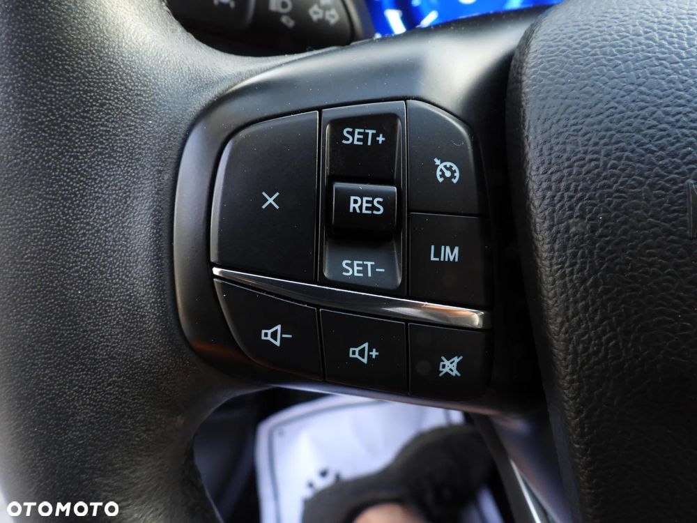 Ford Kuga - 39