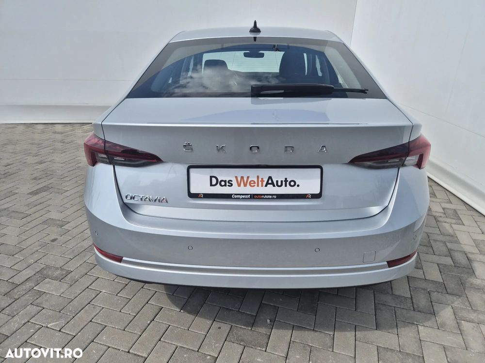 Skoda Octavia 2.0 TDI DSG Ambition - 4