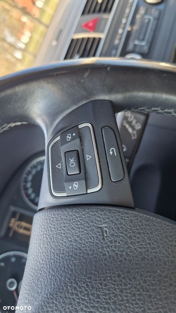 Volkswagen Touran 1.4 TSI Comfortline - 14