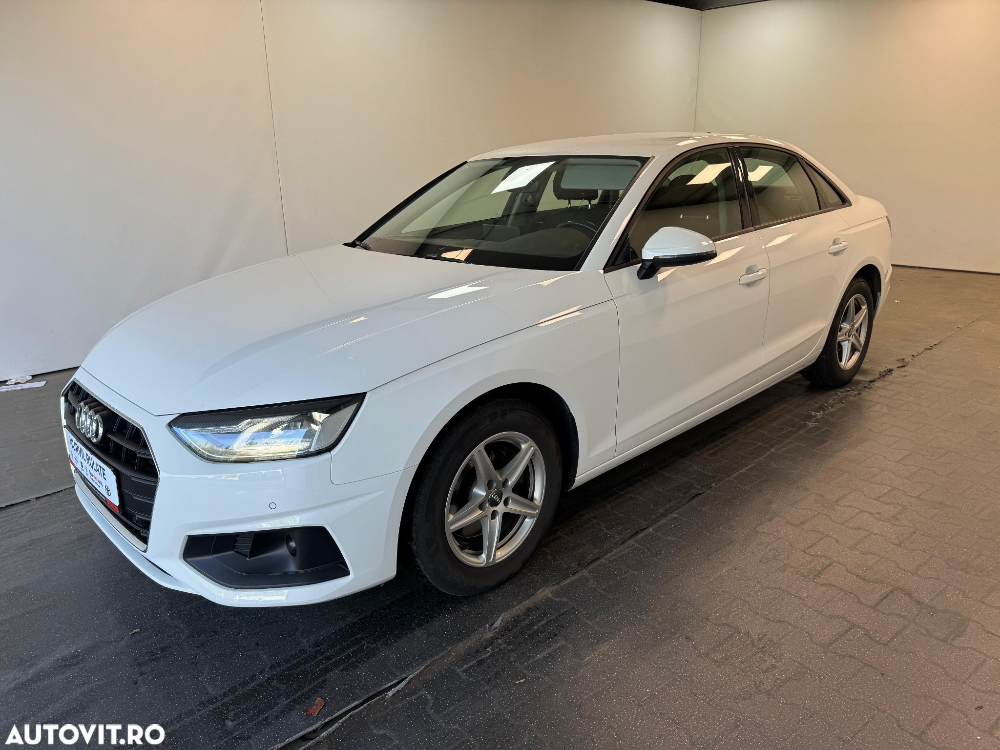 Audi A4 35 TFSI S tronic MHEV Advanced - 8