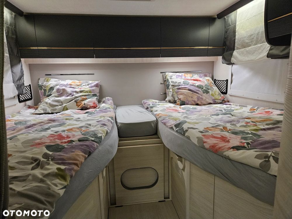Ford CHAUSSON 627 GA - 5