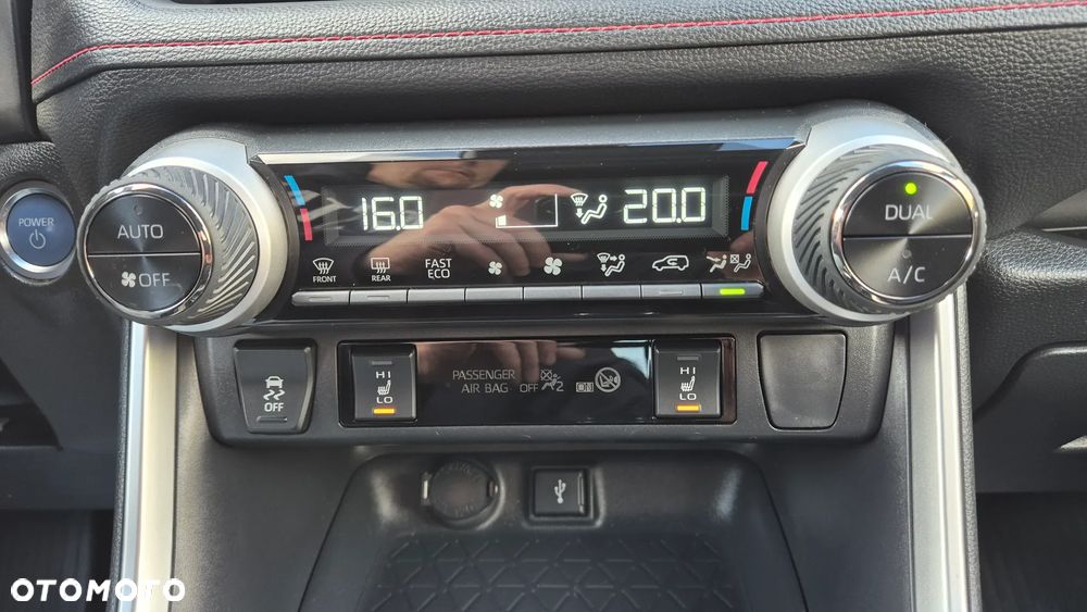 Suzuki Across 2.5 Plug-in Hybrid Elegance 4WD CVT - 17